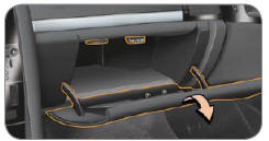 Elle est munie d'une serrure.