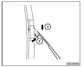 Remplacez les balais d'essuie-glace lorsqu'ils